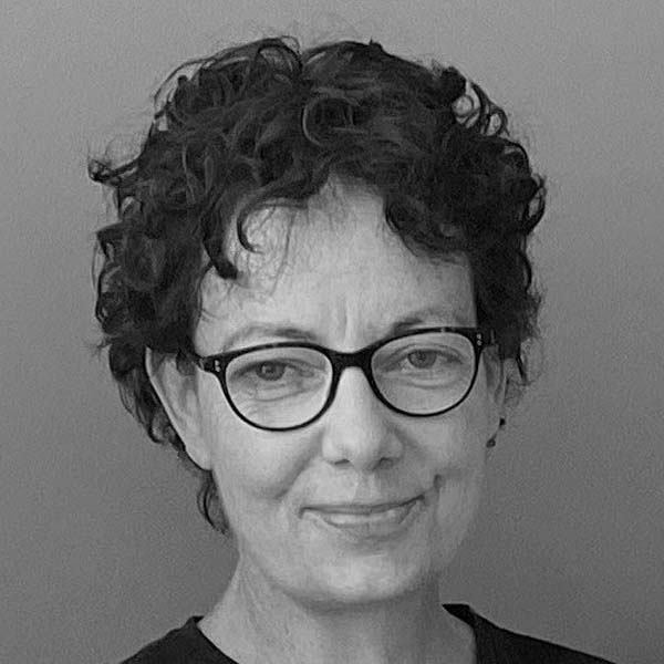 Team photos 600px 0002 Lynette Poulton v2